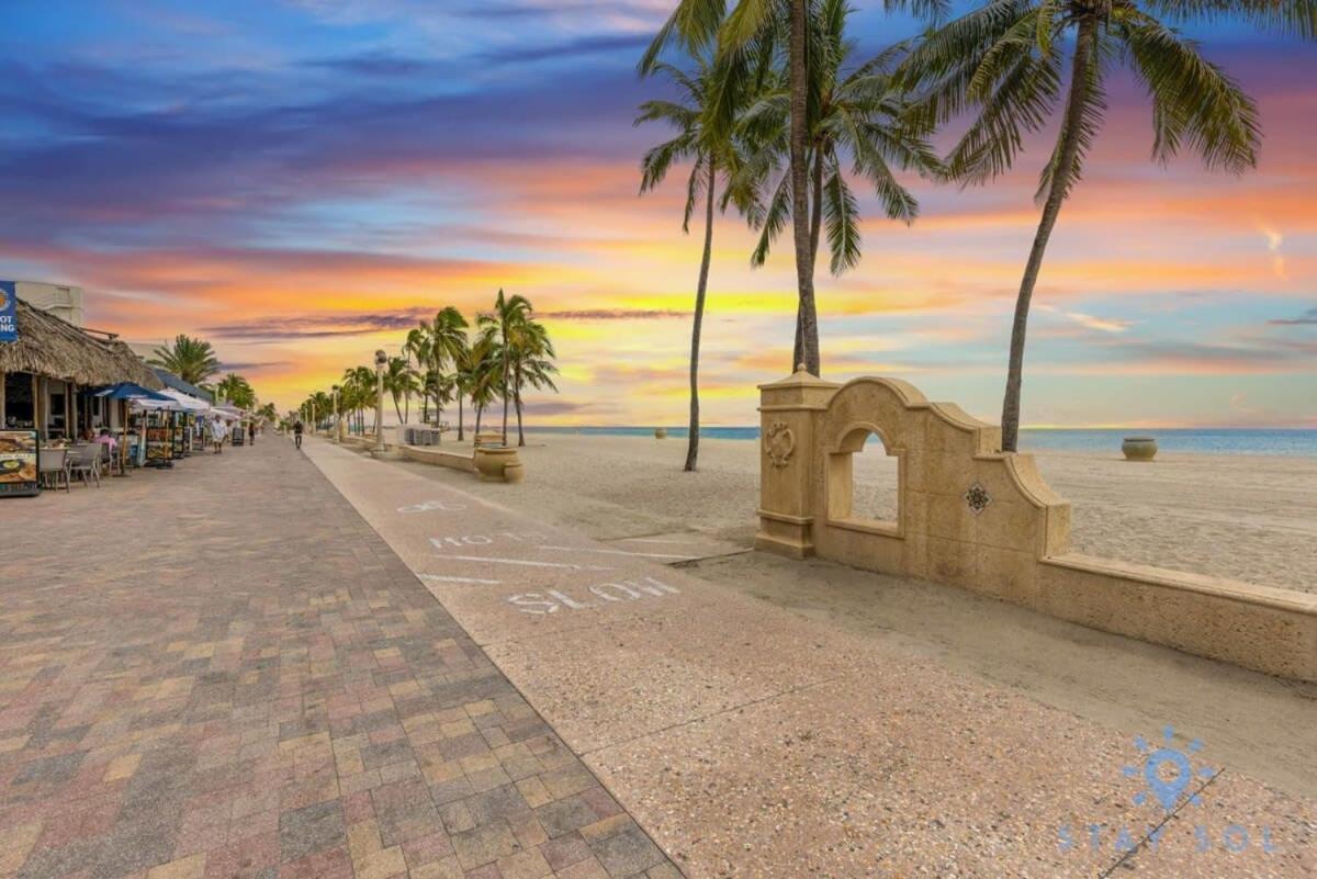 Rooftop Pool - Hollywood Beach Boardwalk ภายนอก รูปภาพ