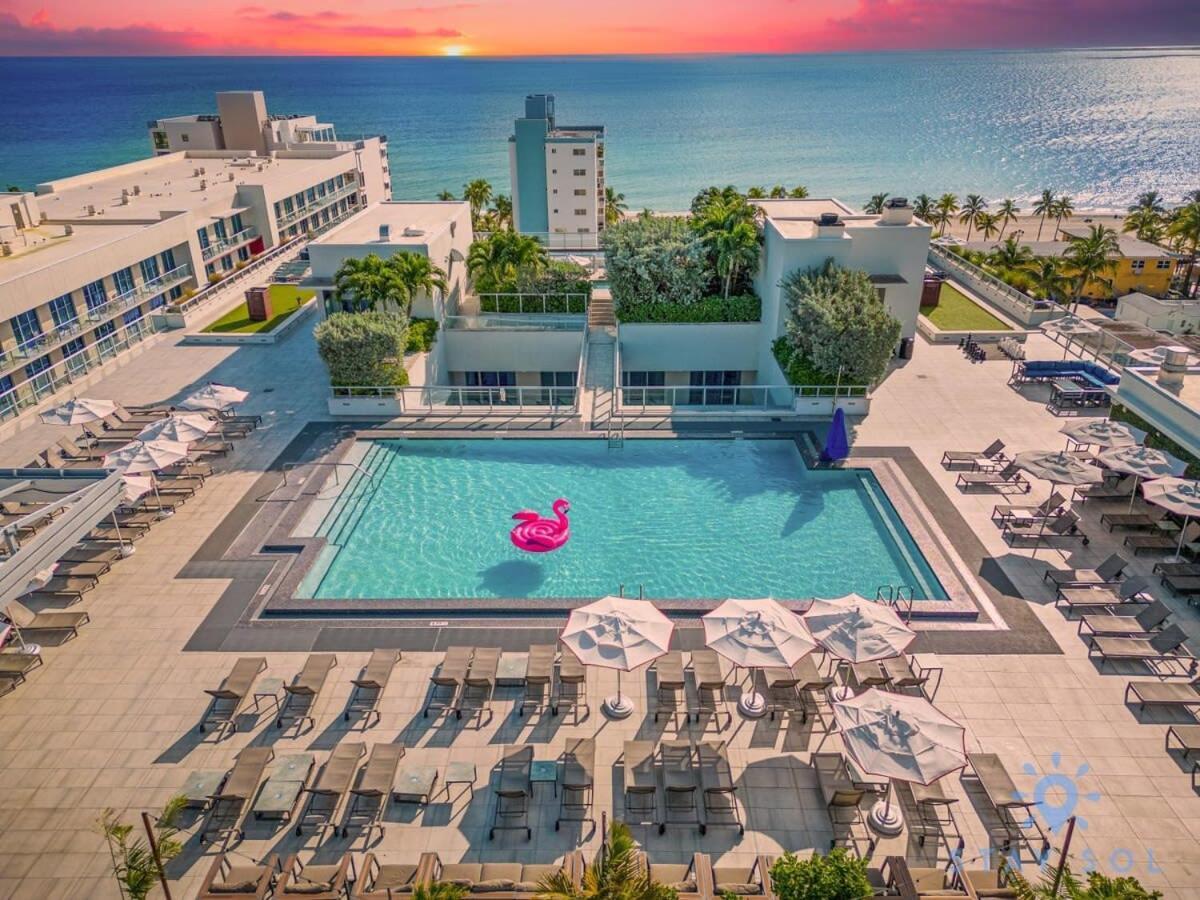 Rooftop Pool - Hollywood Beach Boardwalk ภายนอก รูปภาพ