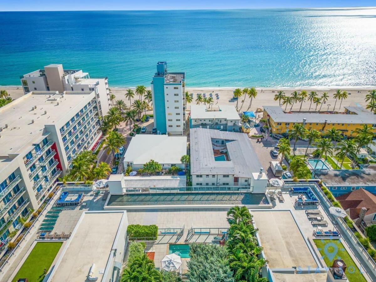 Rooftop Pool - Hollywood Beach Boardwalk ภายนอก รูปภาพ