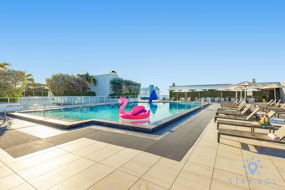 Rooftop Pool - Hollywood Beach Boardwalk ภายนอก รูปภาพ